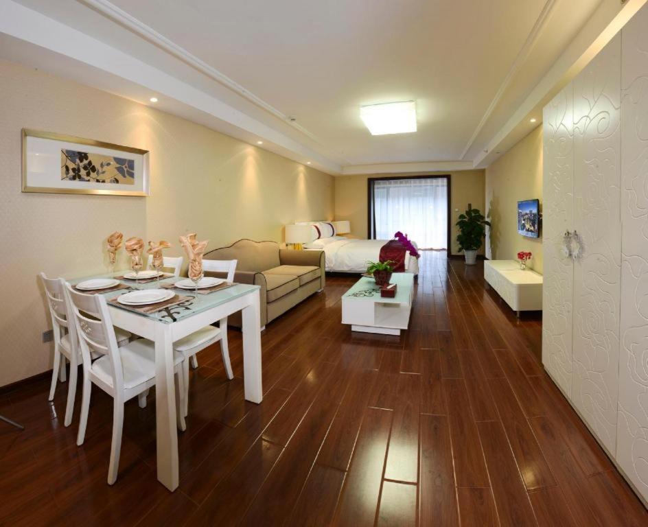 Baifuyi Khách sạn 4*