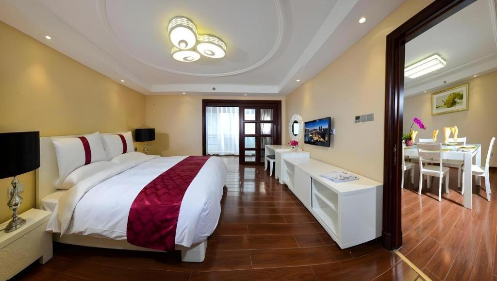 Khách sạn Baifuyi 4*